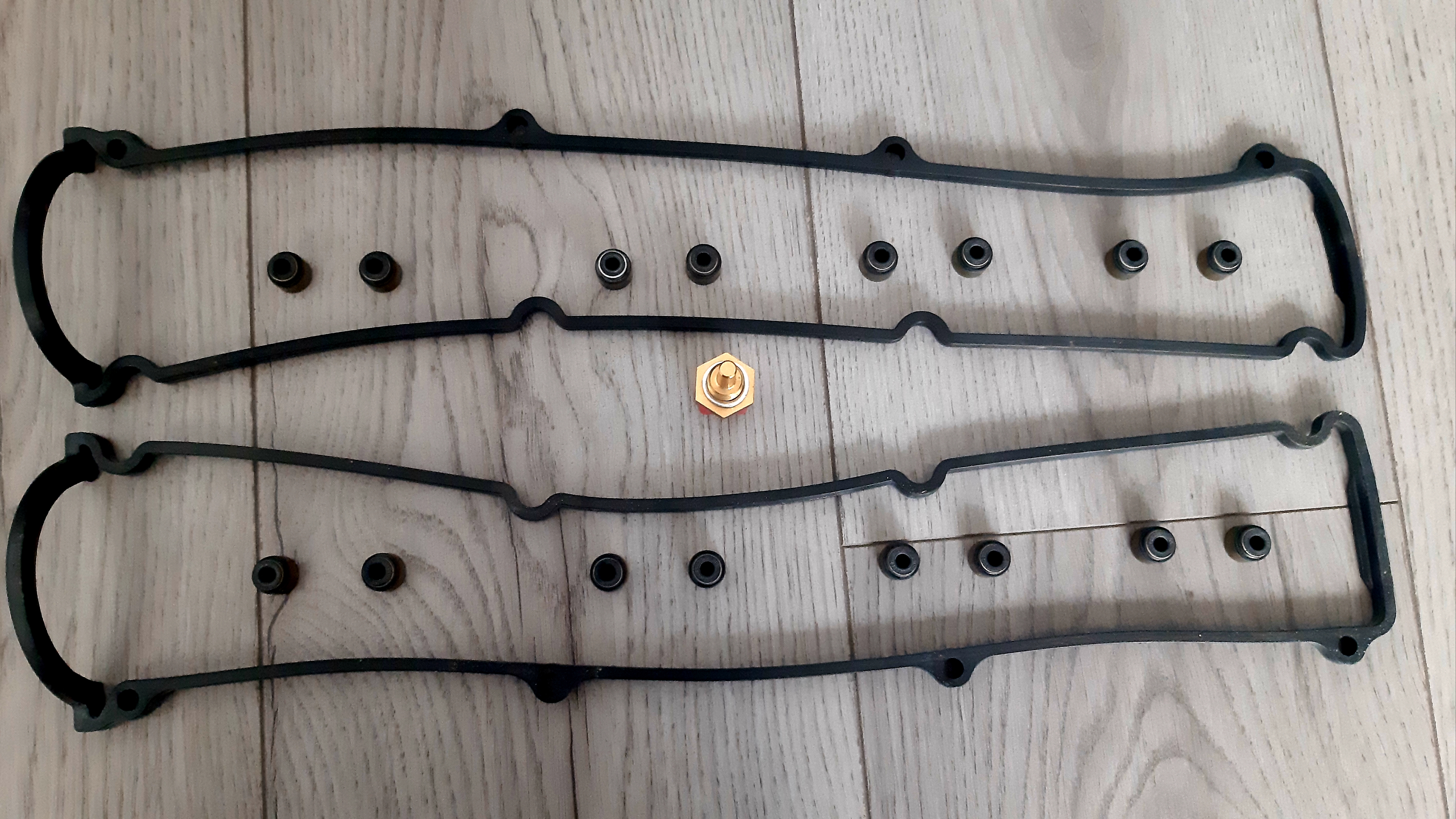 Valve covers gaskets